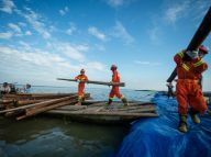 抗洪抢险 保卫家园