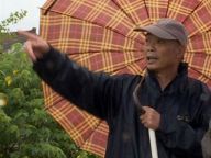 图说：倒在抗洪一线的村支书