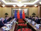 习近平会见欧洲理事会主席图斯克和欧盟委员会主席容克