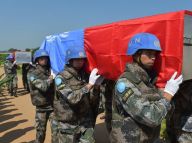 送别：中国驻苏丹维和牺牲战士