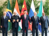 习近平出席金砖国家领导人非正式会晤