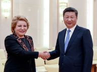习近平会见俄罗斯联邦委员会主席马特维延科