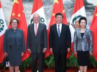 习近平同秘鲁总统库琴斯基举行会谈