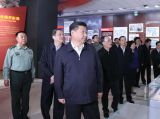 习近平等参观纪念中国工农红军长征胜利80周年主题展览