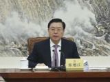 张德江主持全国人大委员长会议