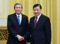 刘云山：加强治党治国经验交流