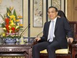 李克强会见美国前财长保尔森