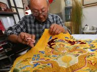 工匠精神：缂丝工艺的传承