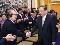 俞正声会见香港潮州商会参访团