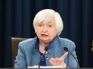 美联储：时隔一年再度加息