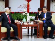 习近平同越共中央总书记阮富仲“茶叙”