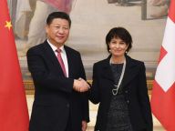 【习近平出访瑞士】同瑞士联邦主席洛伊特哈德举行会谈