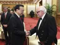 李克强同在华外国专家举行新春座谈会