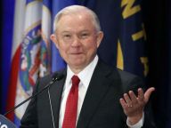 塞申斯：未与俄方谈论大选