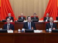 俞正声主持全国政协常委会会议