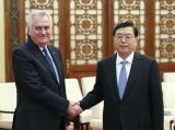张德江会见塞尔维亚总统尼科利奇