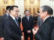 李克强会见日本客人