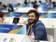 高峰论坛：忙碌的外国记者