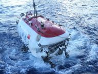 “蛟龙”号试验性应用100潜