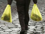 “限塑令”9周年：还在用？