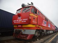 中国工程：“高度”与“温度”