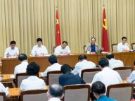 王岐山：为脱贫攻坚战提供坚强保障