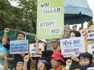 韩国民众抗议继续部署“萨德”