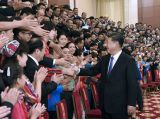 习近平会见全国体育先进单位和先进个人代表等