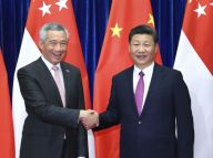 习近平会见新加坡总理李显龙