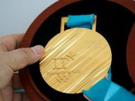 2018平昌冬奥会奖牌亮相