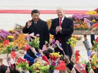 习近平同美国总统特朗普举行会谈