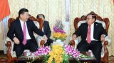 习近平同老挝人民革命党中央委员会总书记、国家主席本扬举行会谈