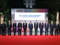 李克强出席第12届东亚峰会