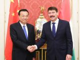 李克强会见匈牙利总统阿戴尔