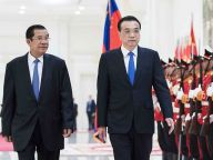 李克强同柬埔寨首相洪森举行会谈