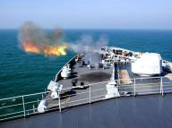 中国海军：南海舰队实战演练