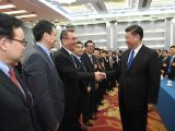 习近平看望参加政协会议的民盟致公党无党派人士侨联界委员