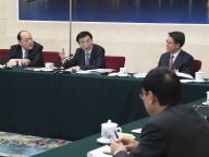 王沪宁参加香港、澳门代表团审议