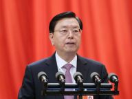 十三届全国人大一次会议举行第三次全体会议