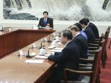 栗战书主持全国人大常务主席会议