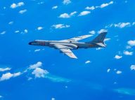 中国空军发布“战神”纪念封