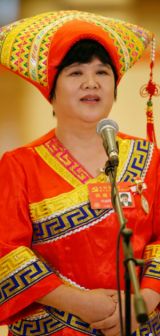 “生命守护神”杜丽群