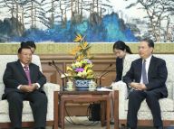 赵乐际会见老挝国家主席本扬