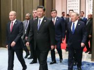 习近平主持上海合作组织青岛峰会小范围会谈