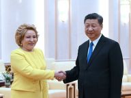 习近平会见俄罗斯联邦委员会主席马特维延科
