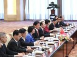 栗战书与俄罗斯联邦委员会主席会谈