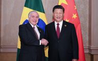 习近平会见巴西总统特梅尔