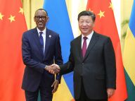 习近平会见卢旺达总统卡加梅