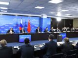 习近平和俄罗斯总统普京共同出席中俄地方领导人对话会