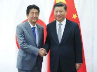 习近平会见日本首相安倍晋三